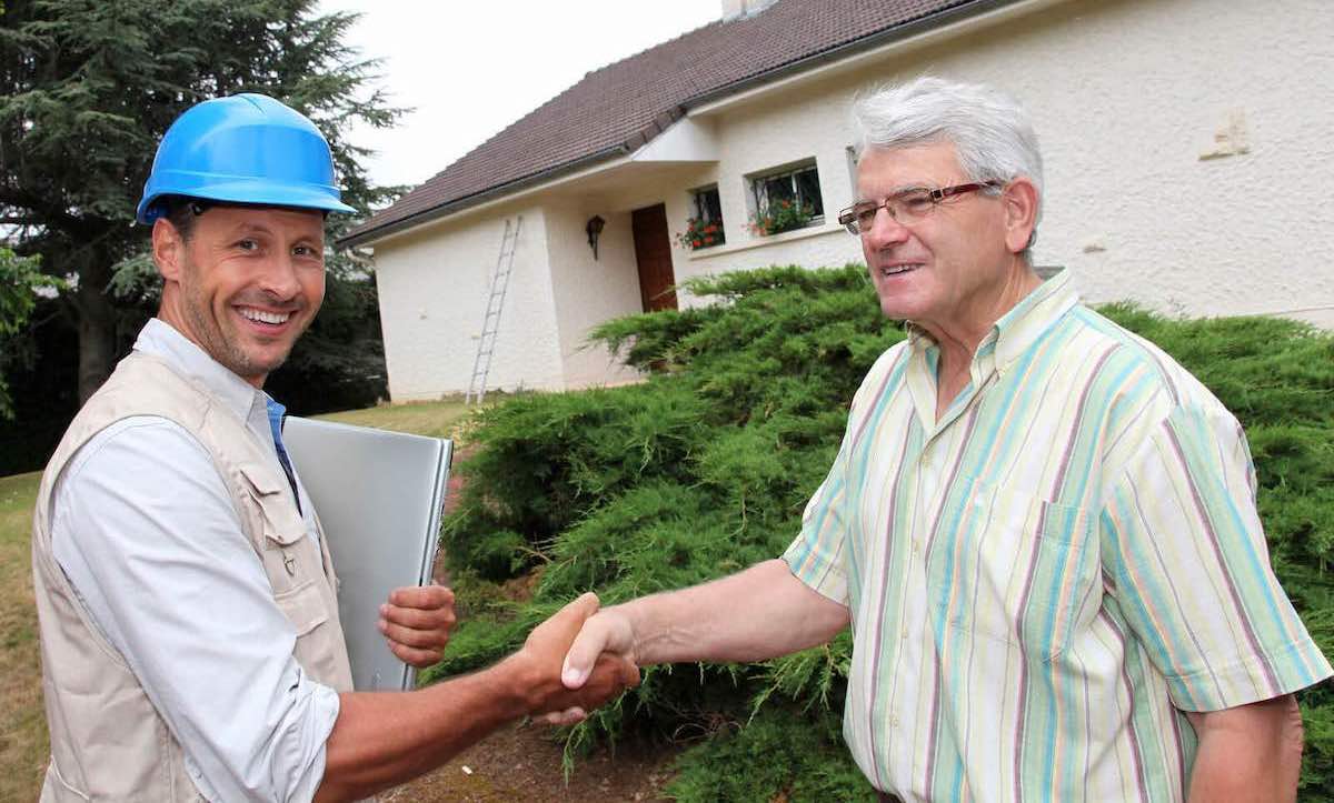 Homeowner Agreeing To Illegal Contract For Insurance Claim Repairs With Contractor