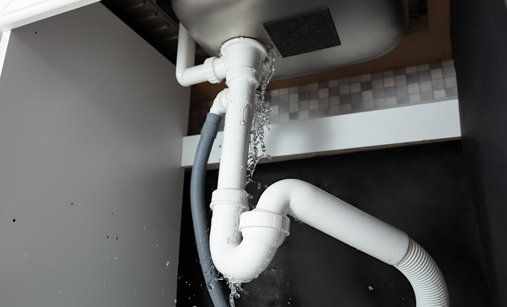 does-homeowners-insurance-cover-plumbing-and-leaks-claimsmate