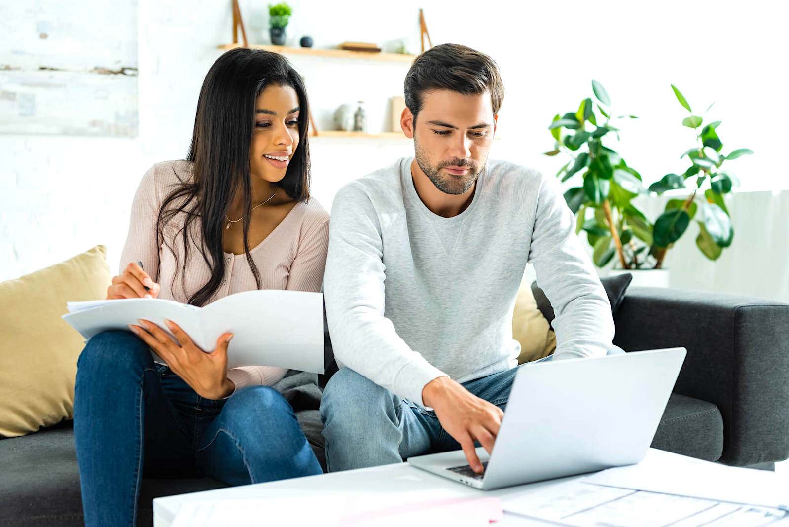 Couple Shopping For Home Insurance Online